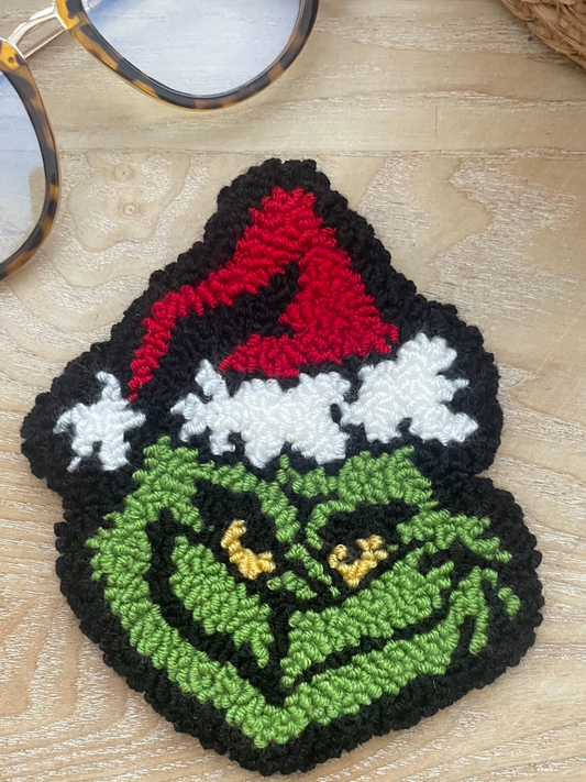 Grinch Mug Rug